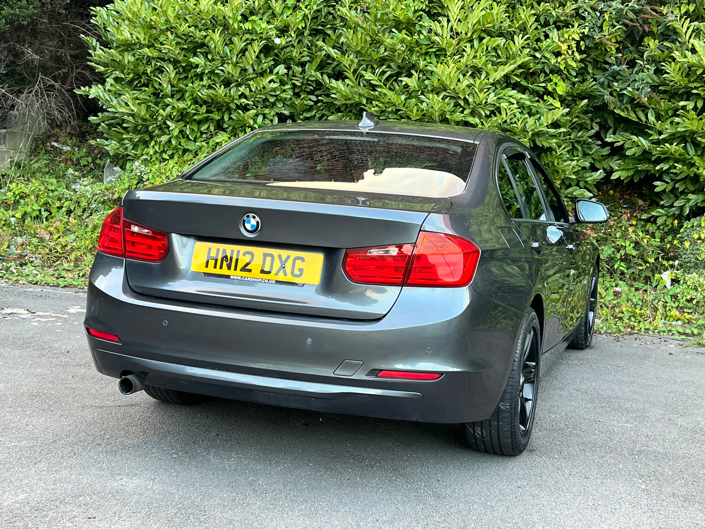 BMW 318d 2.0 SE Saloon 4dr Diesel Manual Euro 5 (s/s) (143 ps)