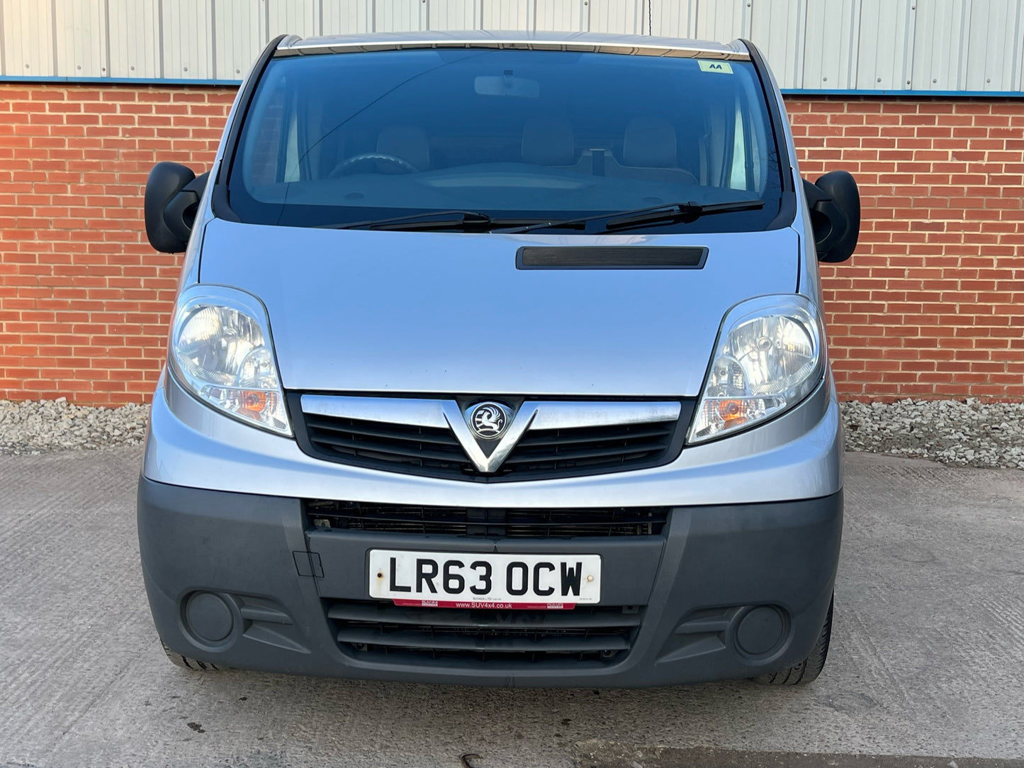 Vauxhall Vivaro Minibus 9 Seater