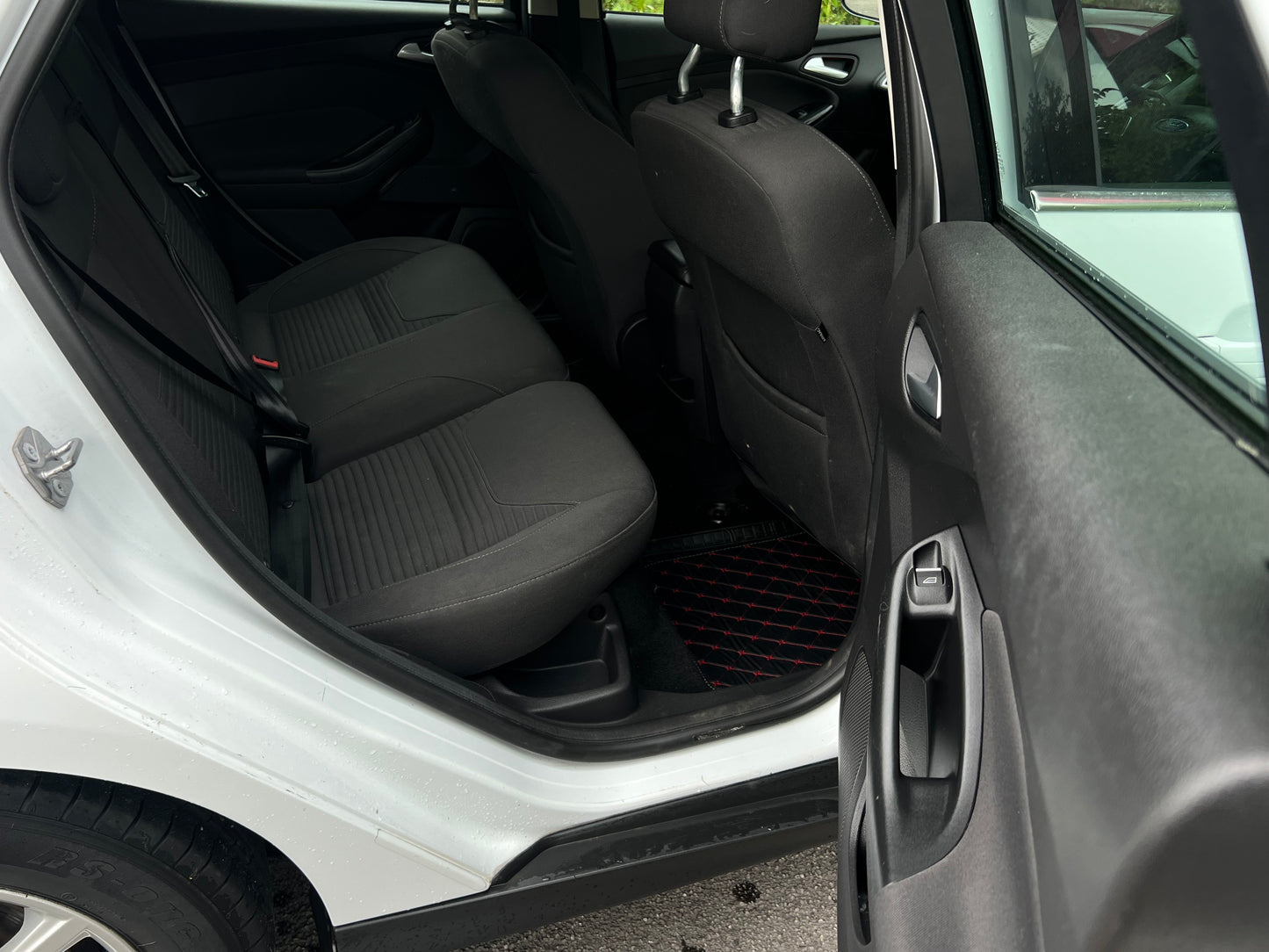 Ford Focus 2.0 TDCi Titanium 5dr Diesel Manual Euro 6 (s/s) (150 ps)